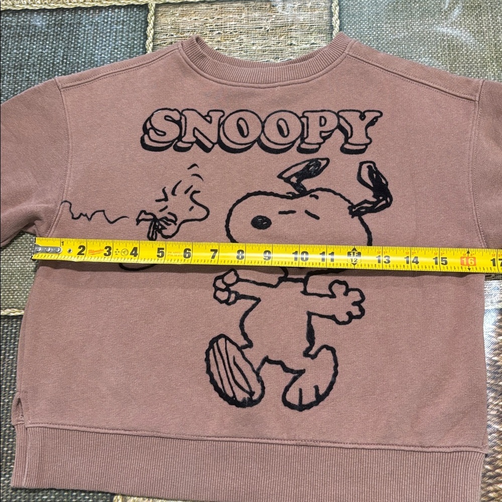 Zara No label on the neckSnoopy Graphic Sweatshirt Itās cute ā¤ļøš¤size aprox 5/6 - Picture 8 of 10